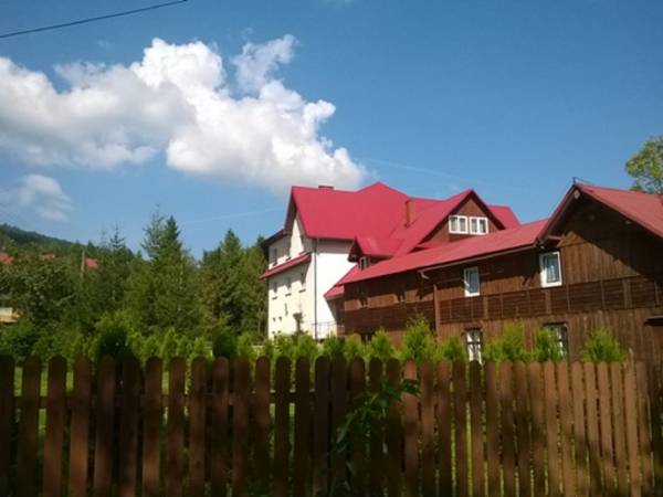 Dom Wypoczynkowo-Kolonijny Wiktoria Dom Wypoczynkowo-Kolonijny Wiktoria