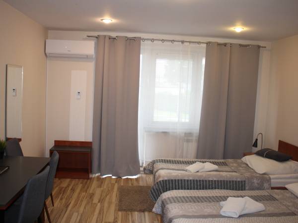 Hotel 1 Hotel 1