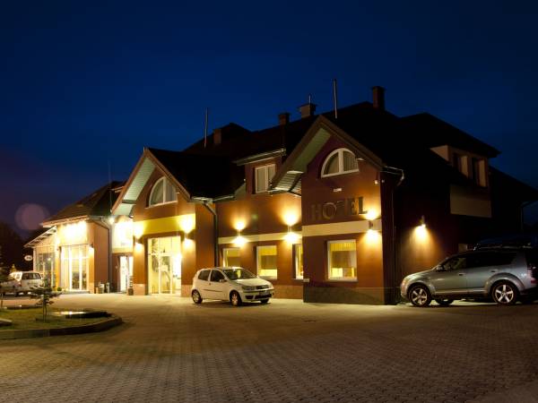 Restauracja-Hotel-Dom Weselny Słoneczne Tarasy
