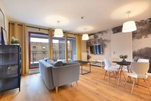 Grand Apartments Waterlane Island