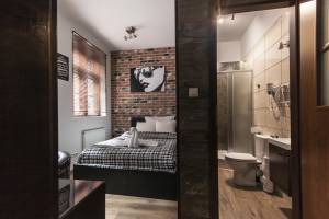 Happy 7 Hostel