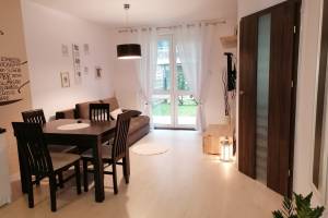 Apartament wakacyjny z ogródkiem