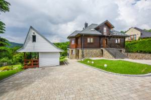 Apartament i domek