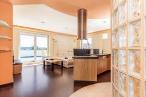 Spacerowa 2/403 by Renters