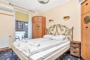 Światowida 17A/10 by Renters