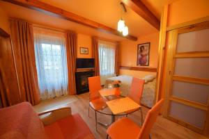 Guest rooms with bathrooms