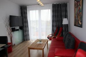 APARTAMENT PINIA