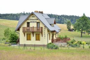 Dom i domki Czerwona Woda