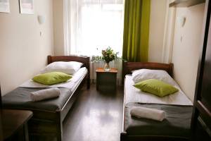 ROYAL HOSTEL & APARTAMENTY - Tanie Pokoje z Łazienkami, Noclegi w Centrum