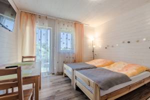 WEIßES HÄUSCHEN (KOMFORTABLE ZIMMER IN DER NÄHE EINES GRADIERWERKS)