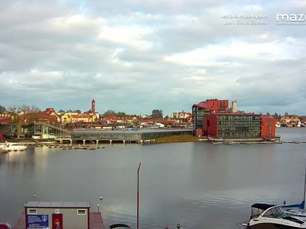Kamera Mikołajki, Widok na port i zatokę Kamera Mikołajki, Widok na port i zatokę