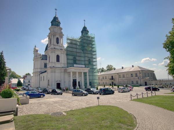 Kościół Parafialny p.w. Narodzenia NMP