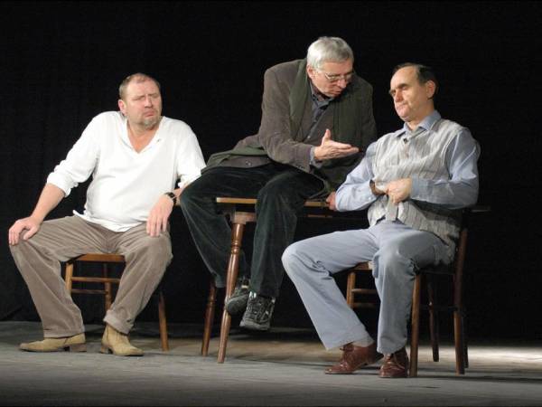 Spektakl „Scenariusz dla trzech aktorów” w Teatrze Muzycznym w Gdyni