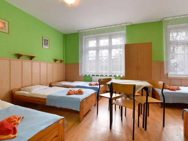 Szkolne Schronisko Młodzieżowe przy ZSHT Szkolne Schronisko Młodzieżowe przy ZSHT