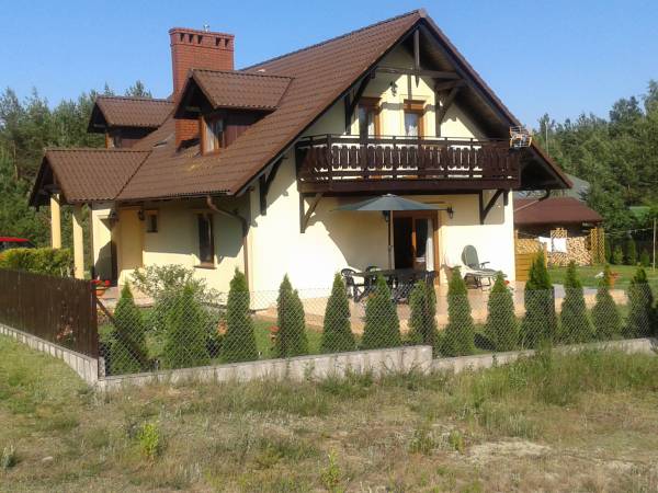 Dom na skraju lasu