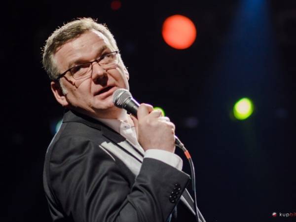 Recital kabaretowy Artura Andrusa w SIT w Słupsku