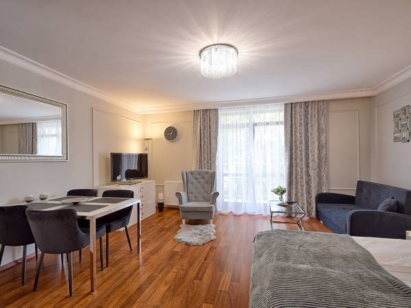 Promenada Apartamenty - z widokiem na promenadę i morze Promenada Apartamenty - z widokiem na promenadę i morze