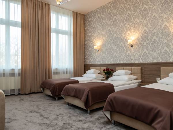 Hotel Maximum Hotel Maximum