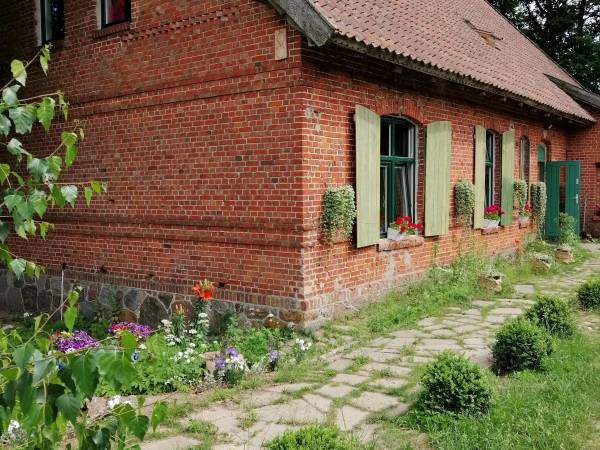 Stara Szkoła nad Jeziorem Stara Szkoła nad Jeziorem