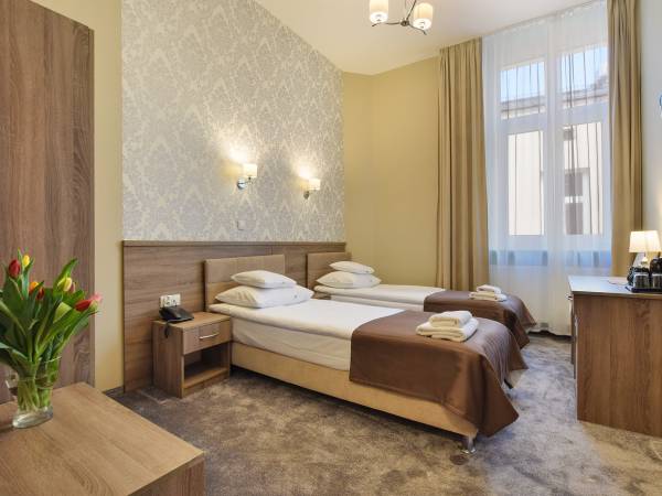 Hotel Maximum Hotel Maximum