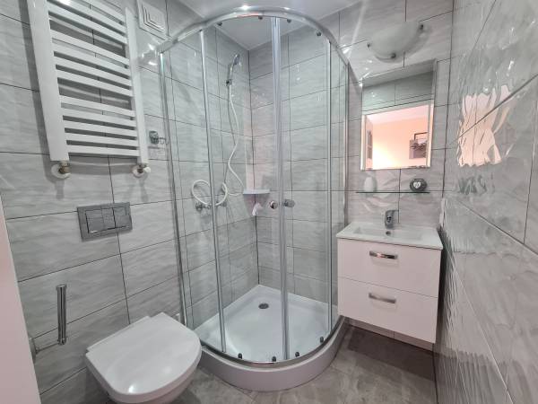 Łazienka do pokoju nr 9