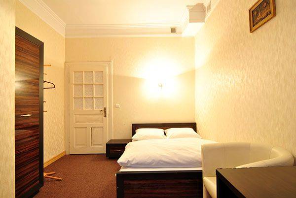 Dom Gościnny Ela i Hostel Omega