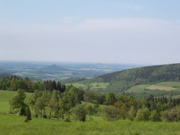 widok z Łysej Góry na wulkany