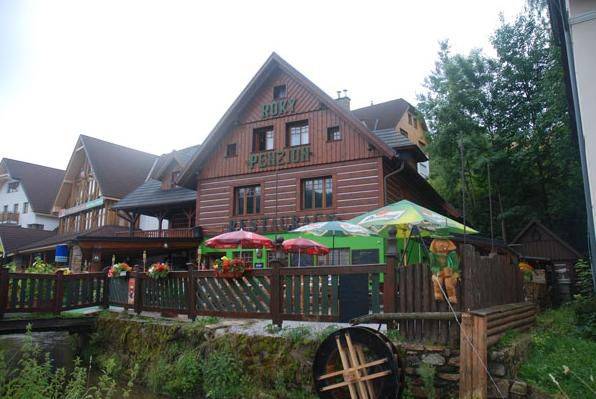 Penzion a restaurace Roky Penzion a restaurace Roky