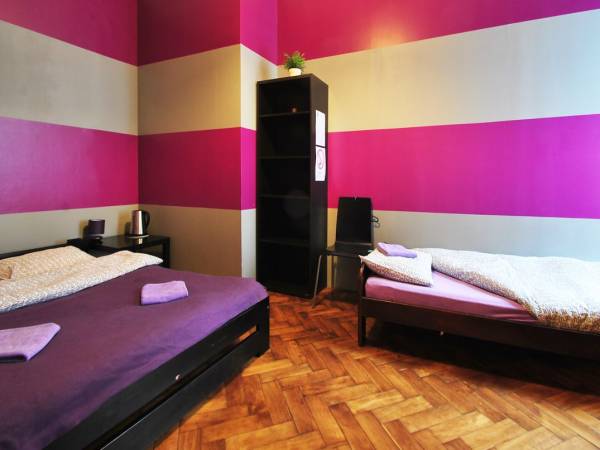 Hostel Smocza Jama