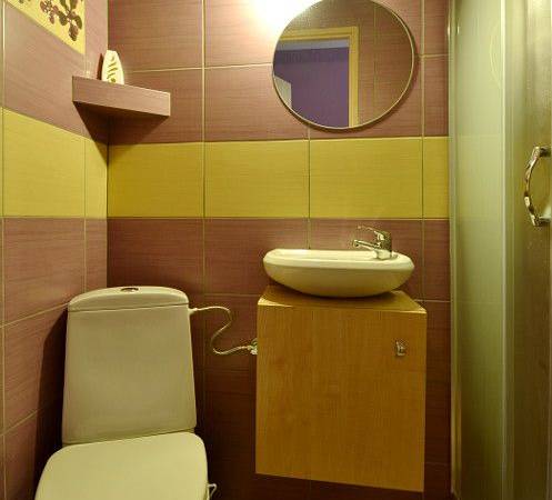 łazienka pokoj fioletowy