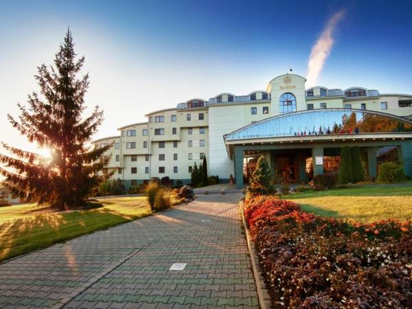 Hotel KASKADY****