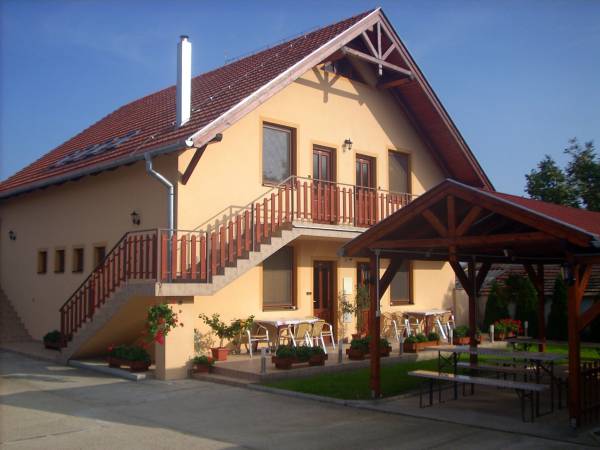 Privát Kosár Apartmán Privát Kosár Apartmán
