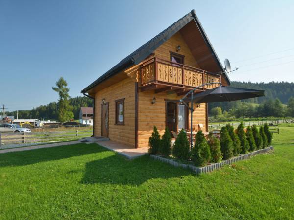 Domek pod lasem