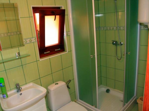 Domek-zielony-łazienka