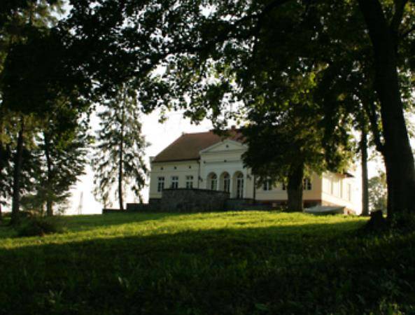 Dwór Jełmuń