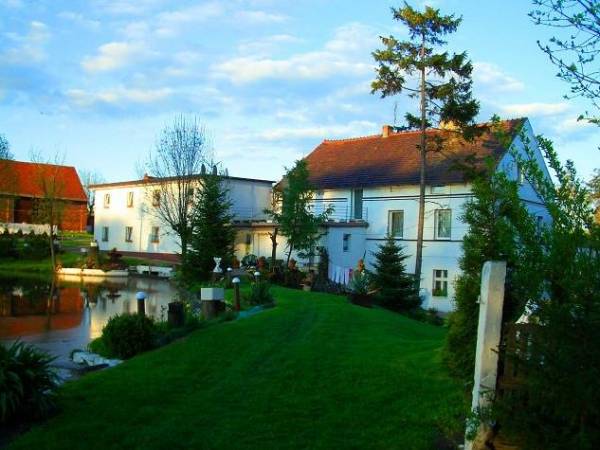 Gospodarstwo agroturystyczne Maria i Winfiered Mendla Gospodarstwo agroturystyczne Maria i Winfiered Mendla