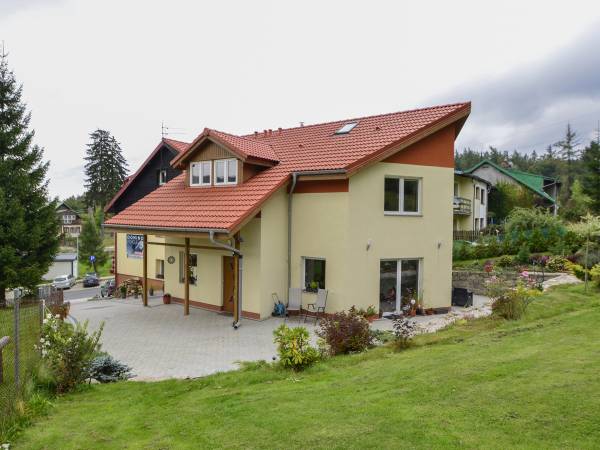 Pokoje i apartamenty DOMINO