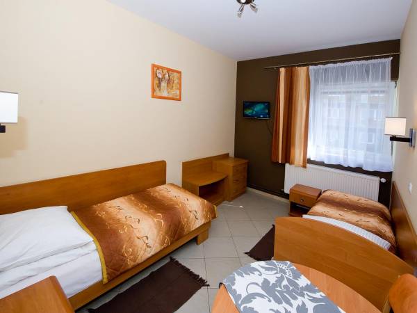 Kolonie, obozy, zielone szkoły Noclegi Fotex