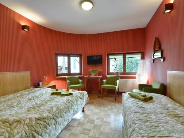Conference and Holiday Centre Kwaskowa