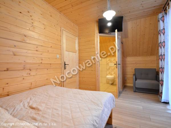 sypialnia domek drewniany