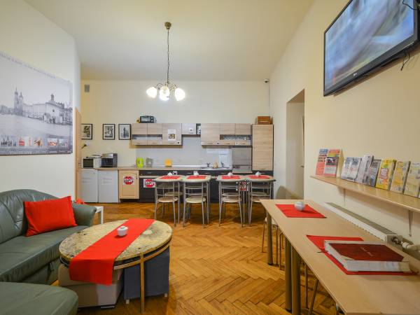 Euro-Room Hostel