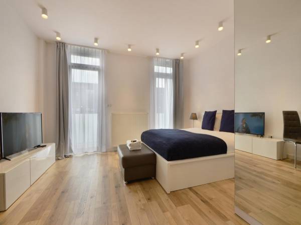 Pure Rental Apartments
