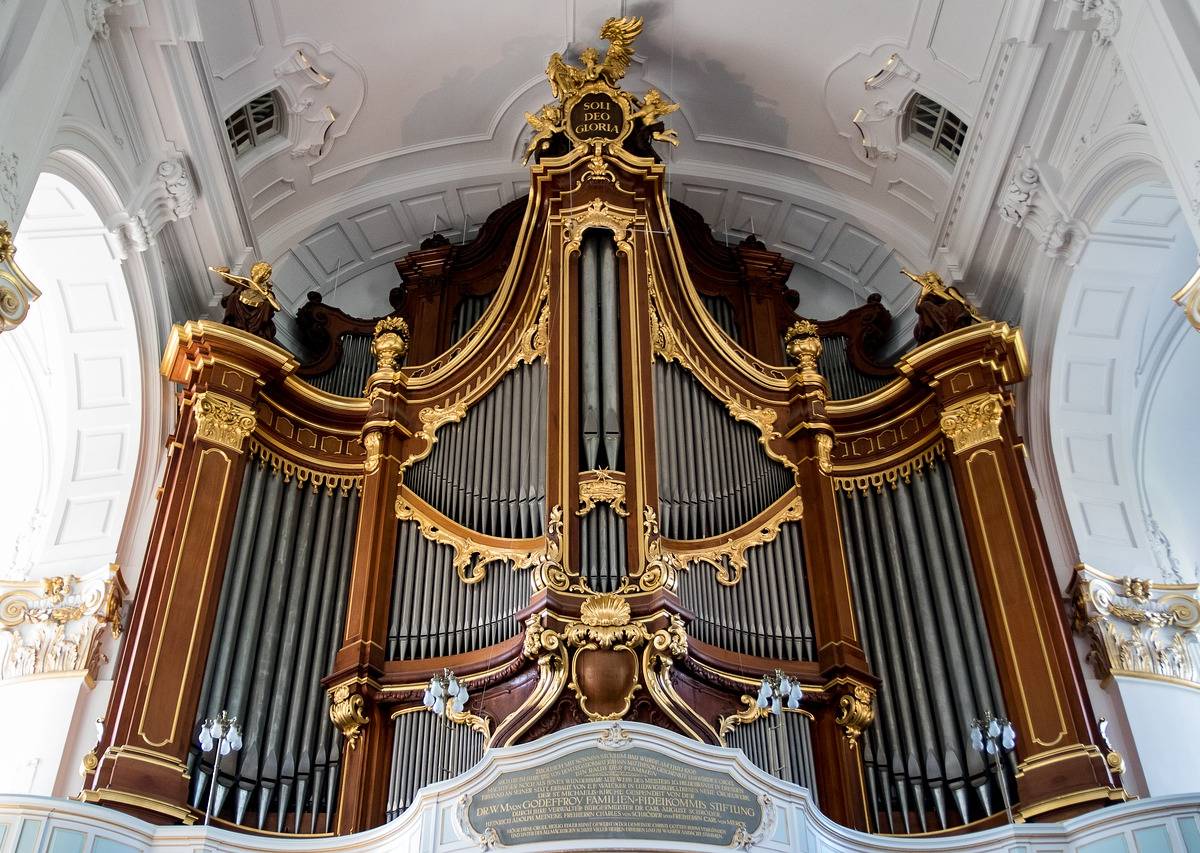 Koncert organowy w kościele Nawiedzenia NMP w Jastarni