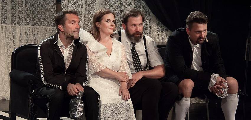 Kabaret Hrabi w Nowohuckim Centrum Kultury w Krakowie: Wady i waszki