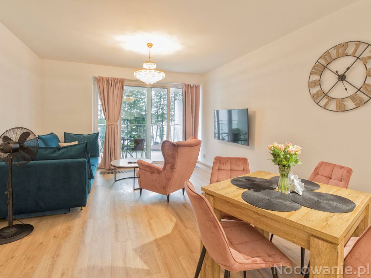 Apartament przy jeziorze nr 2