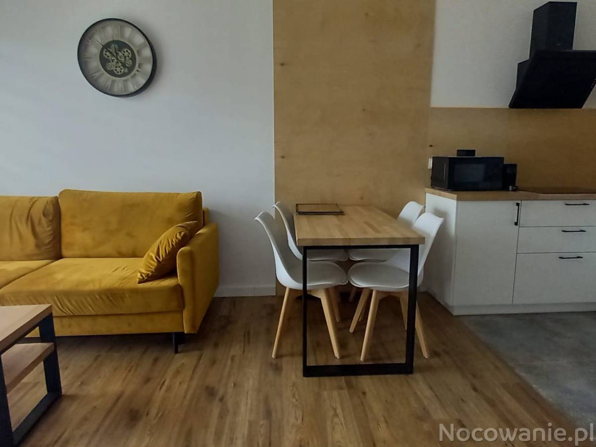 APARTAMENT RODZINNY - 100 metrów od morza