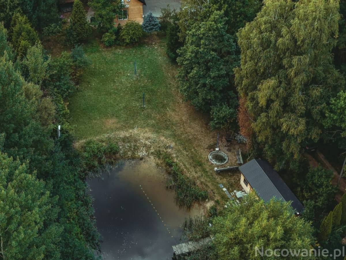 Domek z stawem w lesie SAUNA (BALIA)