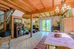 Dom w Zieleni Nad Jeziorem