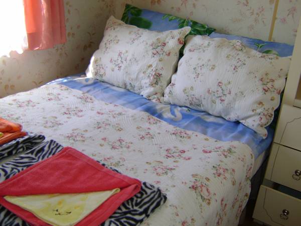 Domek nr 4 sypialnia małzeńska