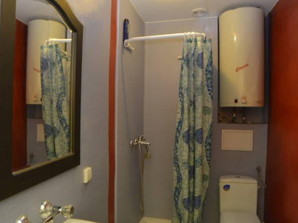 łazienka w mieszkaniu czteroosobowym